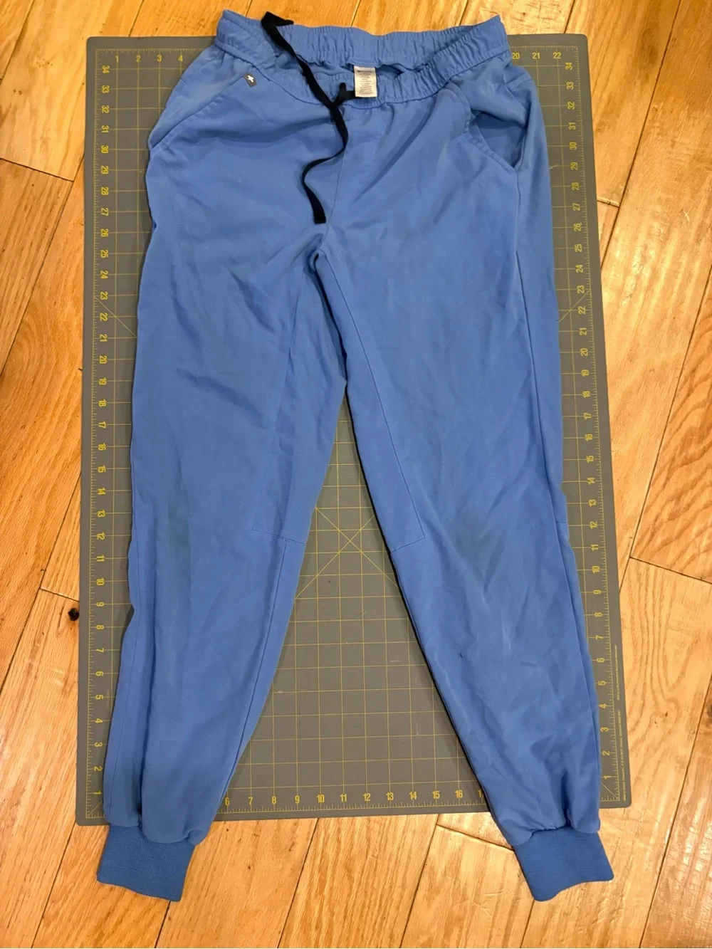 Figs Scrubs Men's Sky Blue Jogger Sweatpants with Drawstring